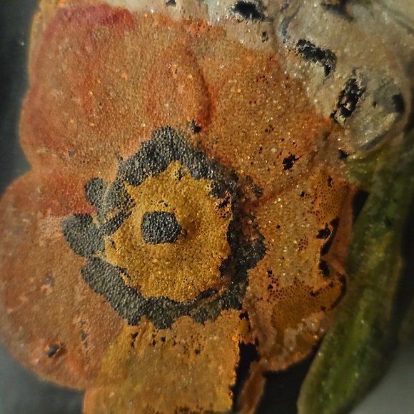 TIFFIN Black Amethyst Satin Glass Poppy Vase with raised molded flowers . - Picture 4 of 7